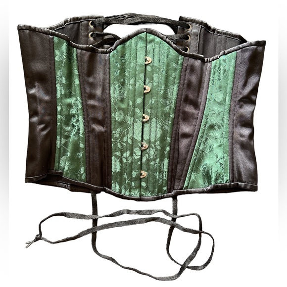 Underbust Corset - Picture 3 of 6